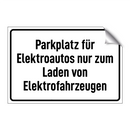 Parkplatz für Elektroautos nur zum Laden von Elektrofahrzeugen