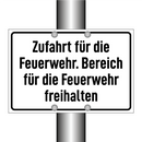 Zufahrt für die Feuerwehr. Bereich für die Feuerwehr freihalten