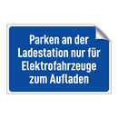 Parken an der Ladestation nur für Elektrofahrzeuge zum Aufladen
