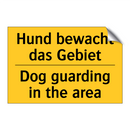 Hund bewacht das Gebiet - Dog guarding in the area