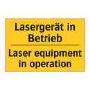 Lasergerät in Betrieb - Laser equipment in operation